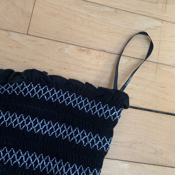 ⭐️HOST PICK⭐️ [M]👚NWOT - F21 Striped Tube Top - Picture 3 of 6